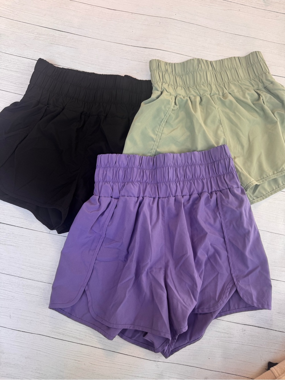 New In S High Rise Athletic Shorts 3 Pack Black Purple Sage with lining Stretch - Picture 7 of 9